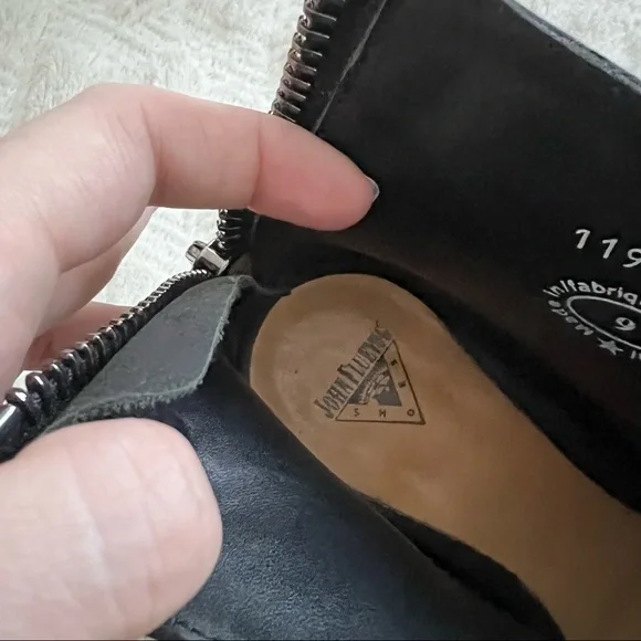 John Fluevog prepare Axe Black Leather Slit Open-Toe Platform Sandals size 9 - Picture 11 of 14